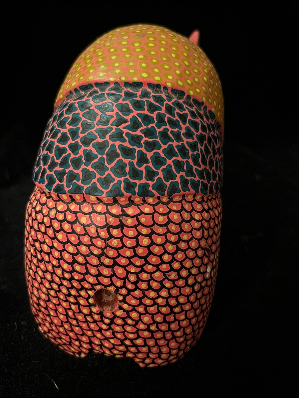 Handcrafted Oaxacan Wood Armadillo Alebrije Pink Signed R. Hernandez No Tail - Picture 5 of 10